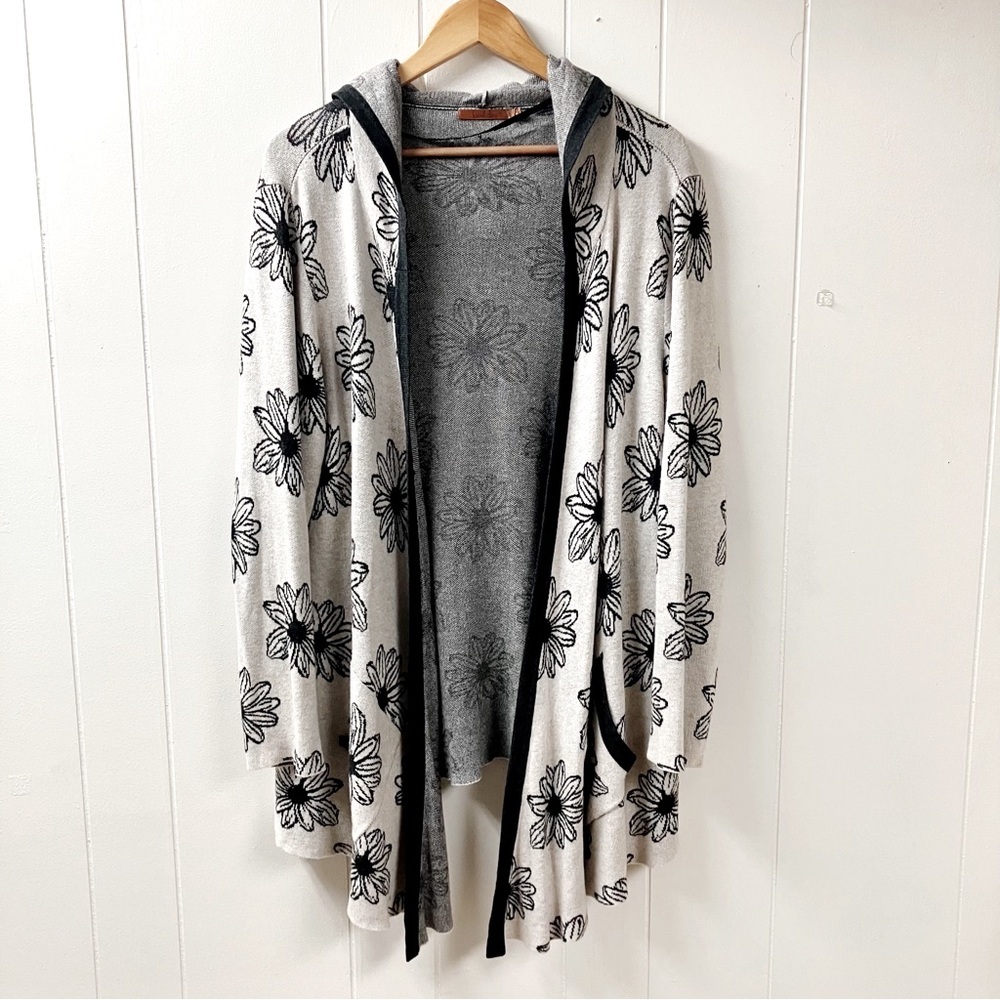 BELLDINI Womens Daisy Print Hooded Cardigan SIZE 2X Lo-Hi Hem Pockets - Picture 1 of 10